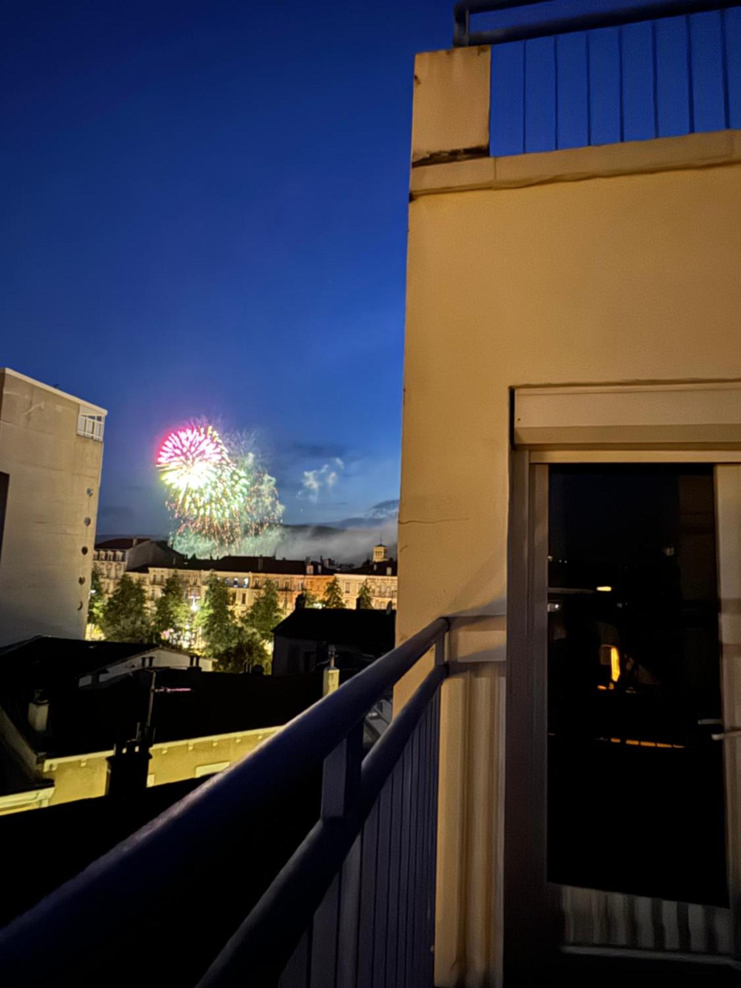 Appartement Terrasse Au Coeur De Valence 54 Kültér fotó