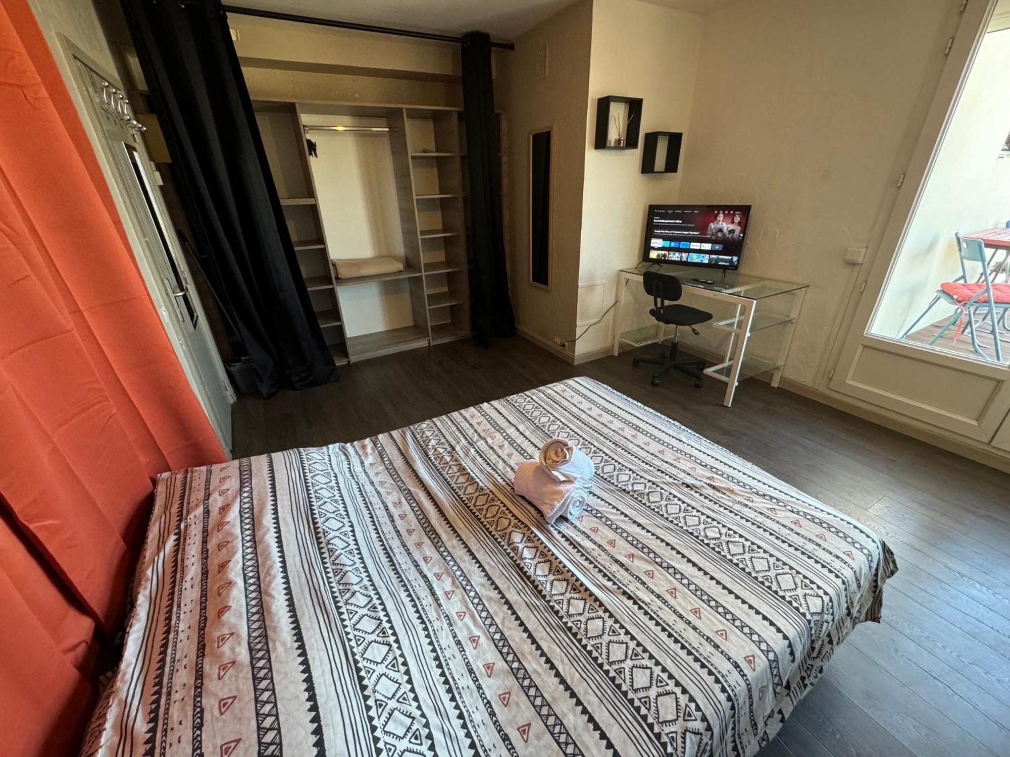 Appartement Terrasse Au Coeur De Valence 54 Kültér fotó