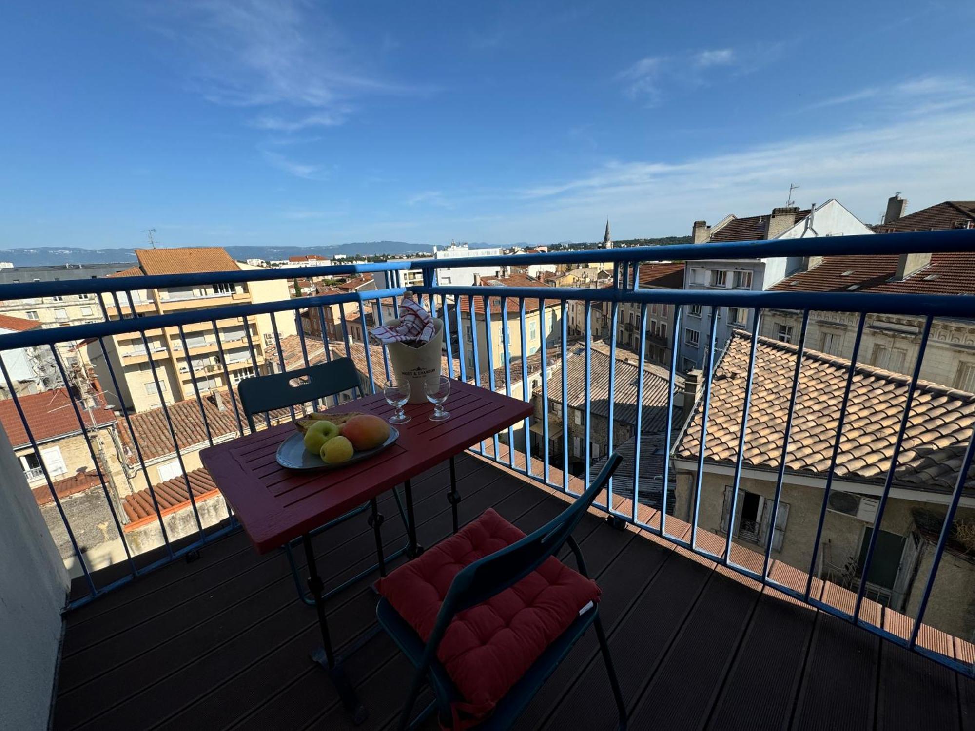Appartement Terrasse Au Coeur De Valence 54 Kültér fotó